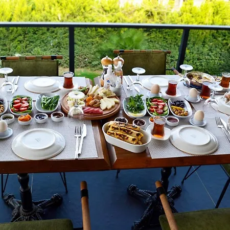 Payam Butik Bed & Breakfast 4*